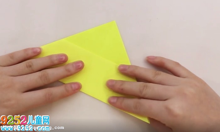 小黃人書簽制作方法