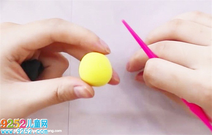 超輕粘土皮卡丘怎么做