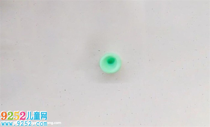 花籃超輕粘土制作過(guò)程