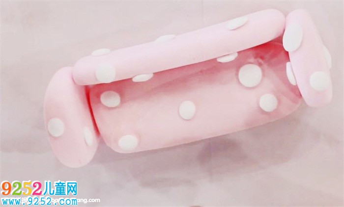 用粘土做大頭兒子一家