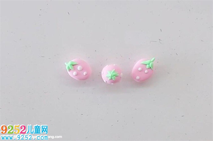 用超輕粘土做迷你家具