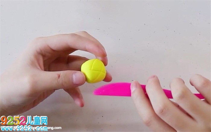 用超輕粘土做菠蘿怎么做