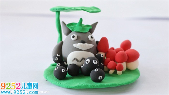 龍貓超輕粘土<a href=http://www.inspiredelm.com/gushi/ target=_blank class=infotextkey>故事</a>場景作品