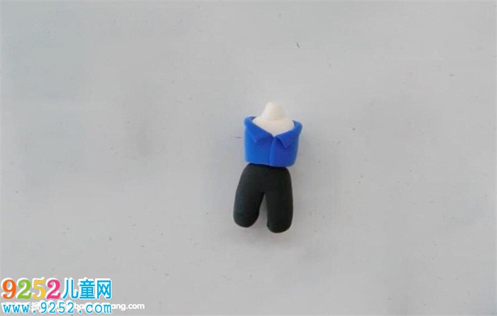 用超輕粘土捏交警教程