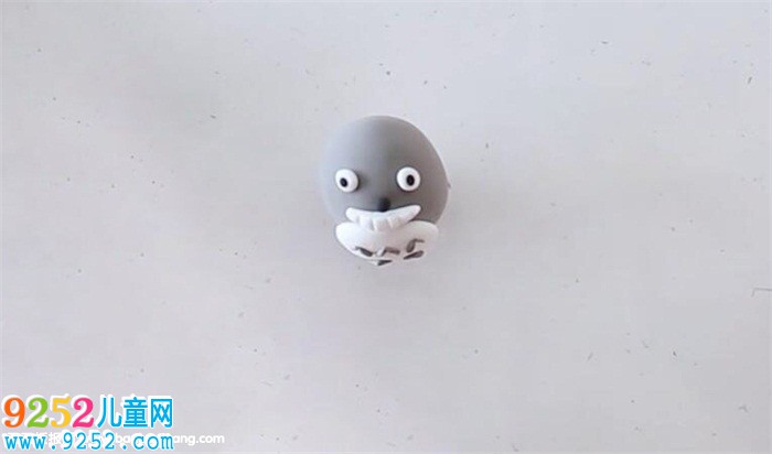 龍貓超輕粘土<a href=http://www.inspiredelm.com/gushi/ target=_blank class=infotextkey>故事</a>場景作品