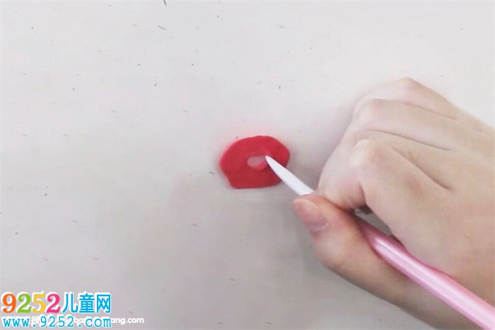 超輕粘土甜甜圈的做法