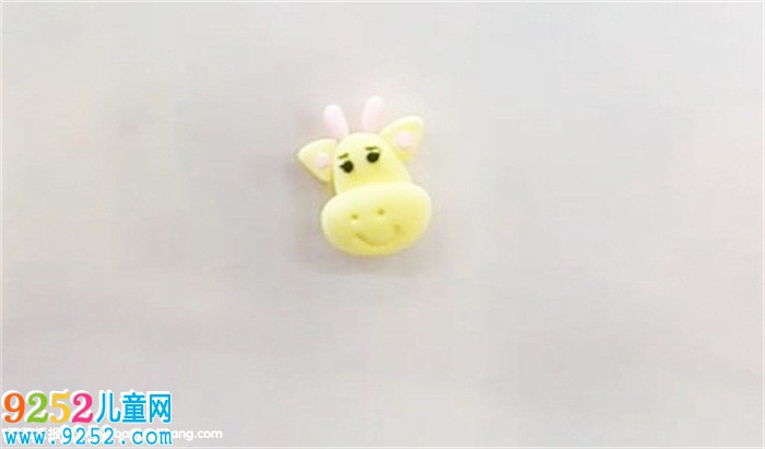 長(zhǎng)頸鹿粘土制作方法