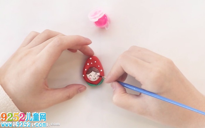 粘土水果娃娃怎么做
