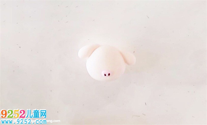 超輕粘土做可愛小豬