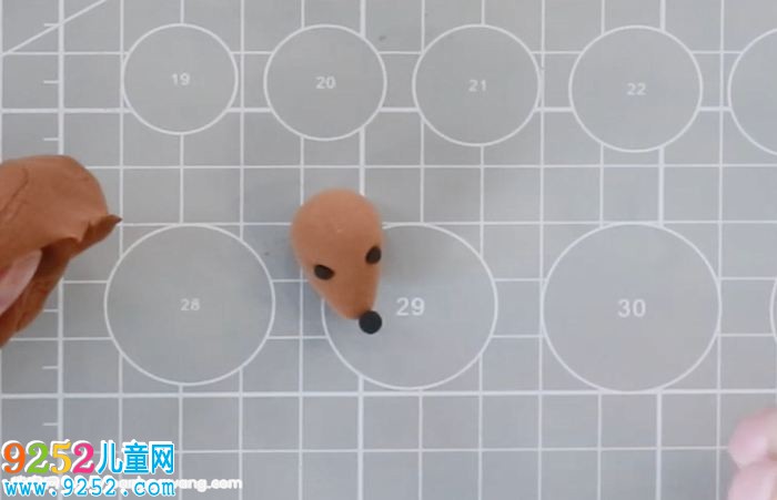 超輕粘土刺猬怎么做