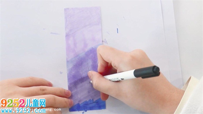 兒童<a href=http://www.inspiredelm.com/diy/ target=_blank class=infotextkey>手工制作</a>書簽怎么做
