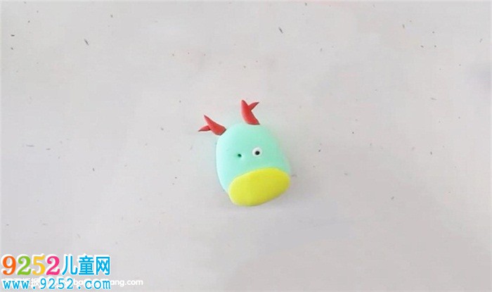 超輕粘土恐龍怎么做