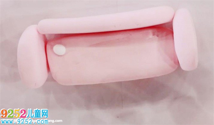 用粘土做大頭兒子一家