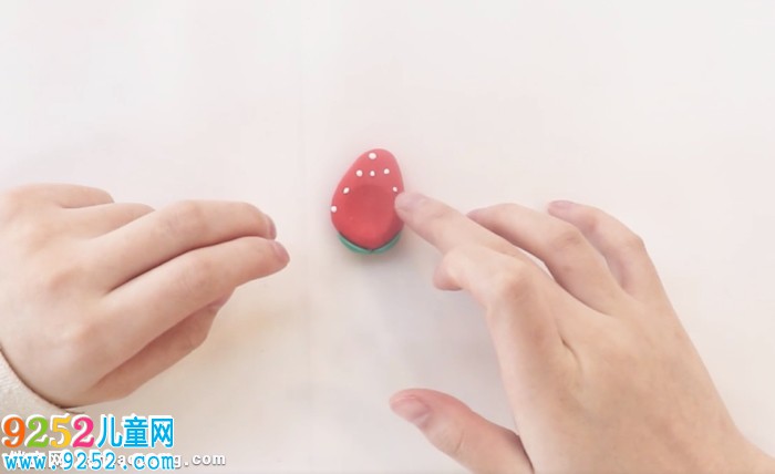 粘土水果娃娃怎么做