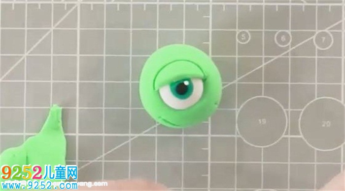 大眼仔粘土教程