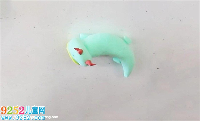超輕粘土恐龍怎么做