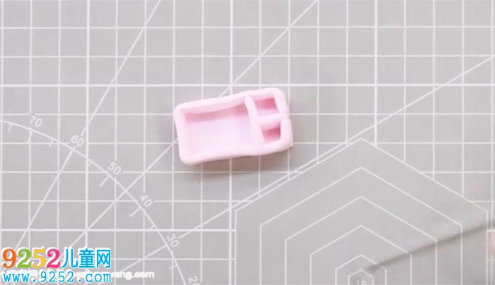 用粘土做一個迷你飯盒