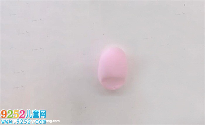 用超輕粘土做救護車