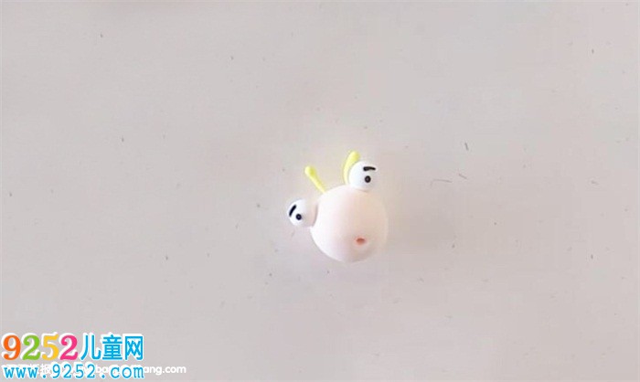 如何用超輕粘土做蝸牛