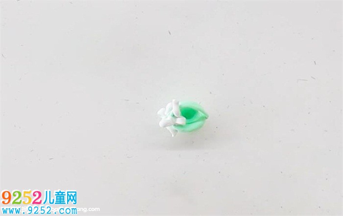 花籃超輕粘土制作過(guò)程
