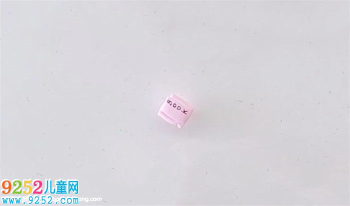 用超輕粘土做小書柜