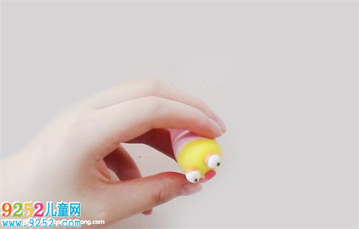 超輕粘土金魚的制作方法
