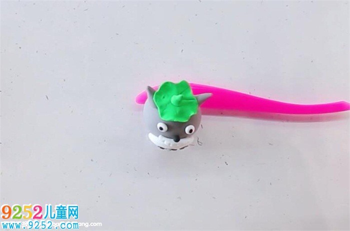 龍貓超輕粘土<a href=http://www.inspiredelm.com/gushi/ target=_blank class=infotextkey>故事</a>場景作品