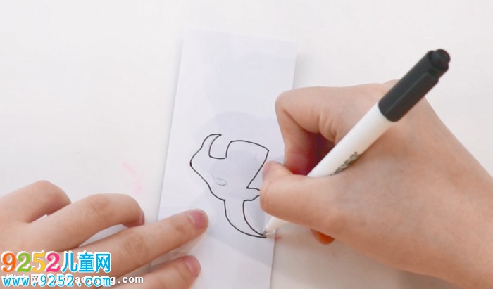 摩羯座書簽制作方法