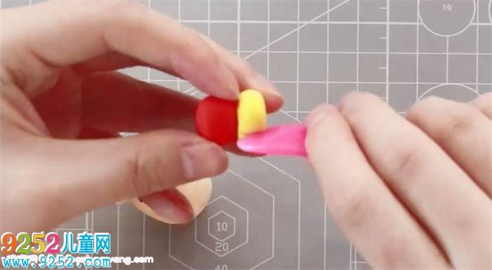 蠟筆小新超輕粘土制作過程