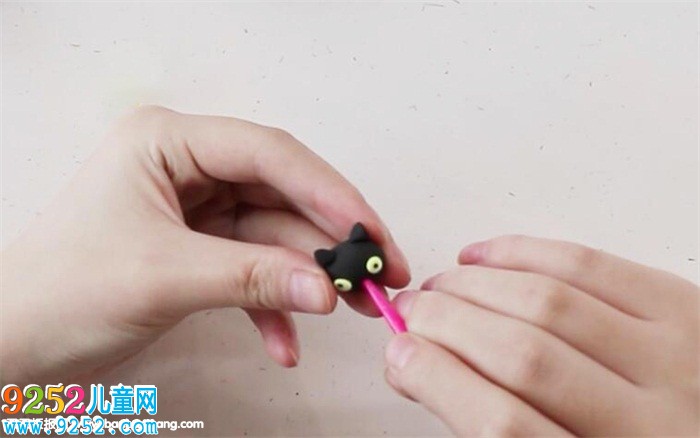如何用粘土做羅小黑