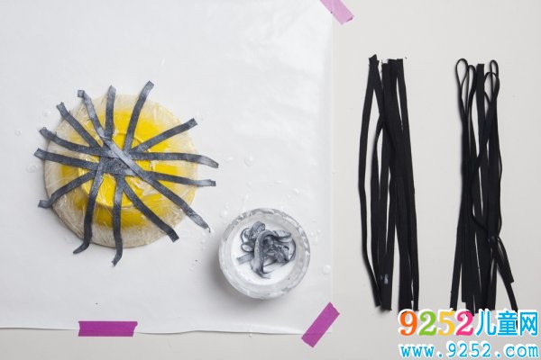 萬(wàn)圣節(jié)糖果籃制作方法