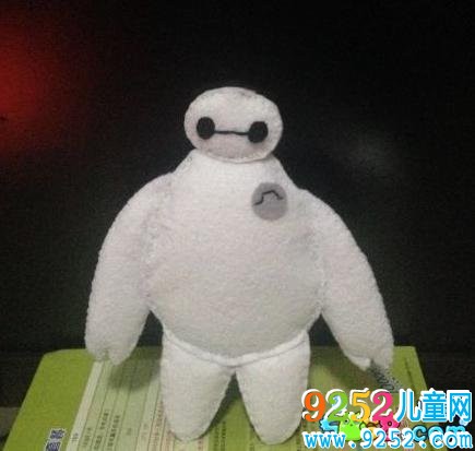超能陸戰(zhàn)隊(duì)大白玩偶