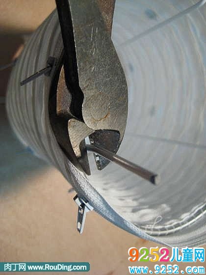 用拉鏈制作個性創(chuàng)意的燈罩