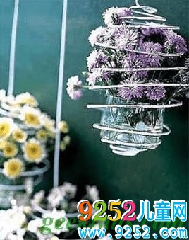 簡(jiǎn)單別致的廢料改造小花籃