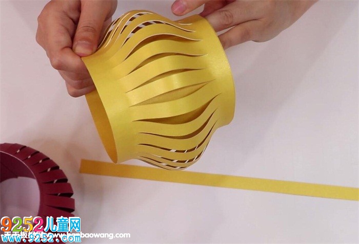 小學(xué)生手工燈籠怎么做