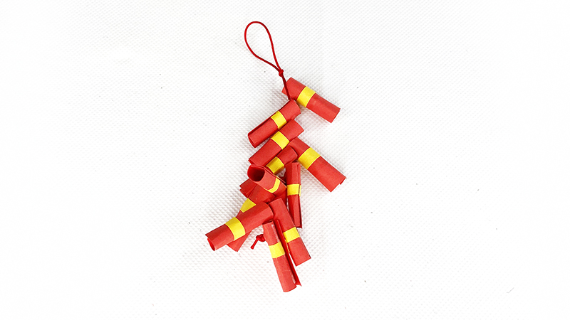 怎樣<a href=http://www.inspiredelm.com/diy/ target=_blank class=infotextkey>手工制作</a>鞭炮