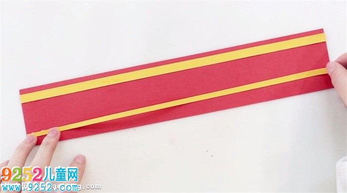怎樣<a href=http://www.inspiredelm.com/diy/ target=_blank class=infotextkey>手工制作</a>鞭炮