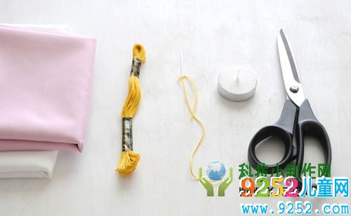 布藝仿真花的手工小制作