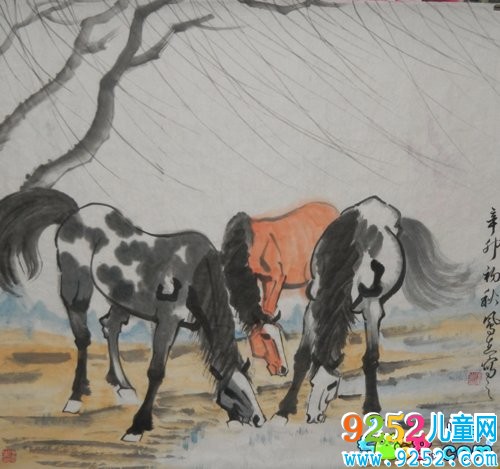 吃草的馬兒