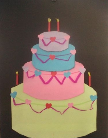 大蛋糕<a href=http://www.inspiredelm.com/ertonghua/ target=_blank class=infotextkey>兒童畫</a>  美味的蛋糕