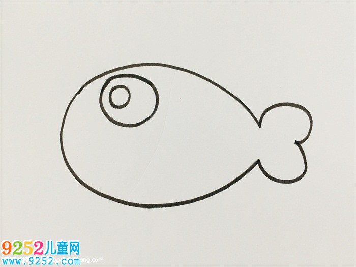 魚的簡(jiǎn)易畫法