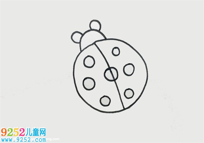 七星瓢蟲怎么畫