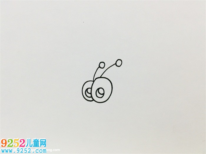 蜜蜂怎么畫簡單好看