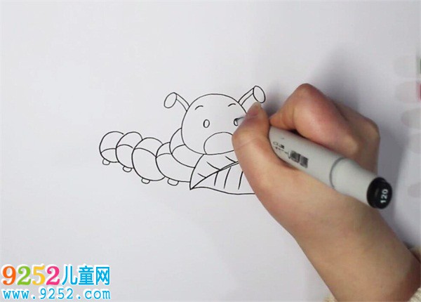 蠶寶寶<a href=http://www.inspiredelm.com/jianbihua/ target=_blank class=infotextkey>簡(jiǎn)筆畫(huà)</a>