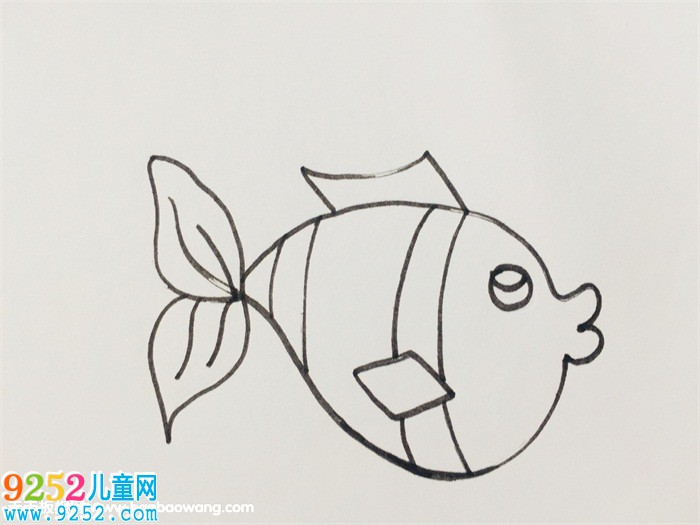 簡單的小魚怎么畫