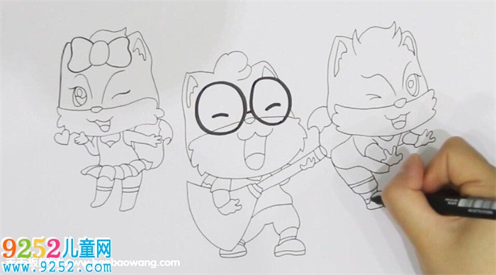 三只小松鼠<a href=http://www.inspiredelm.com/jianbihua/ target=_blank class=infotextkey>簡筆畫</a>