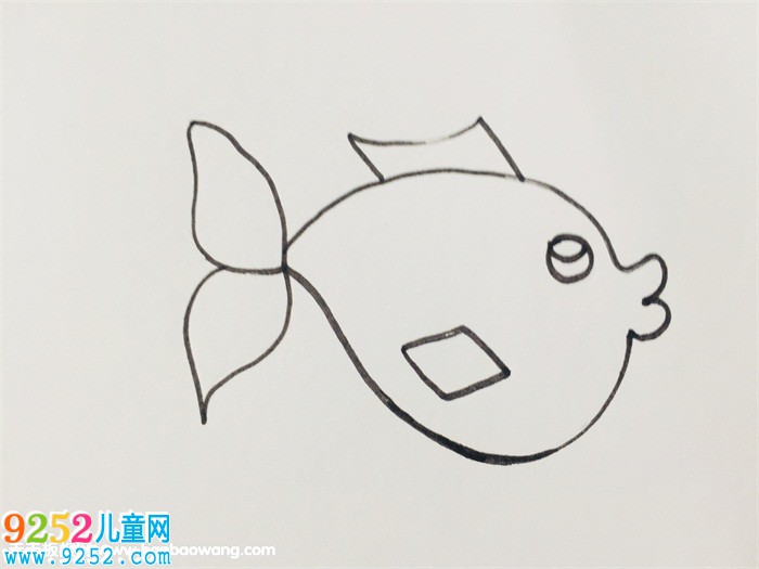 簡單的小魚怎么畫