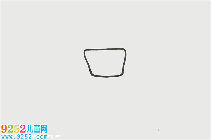 倒梯形簡(jiǎn)筆動(dòng)物