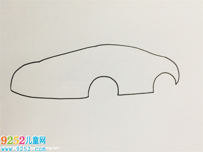 一步一步的畫蘭博基尼