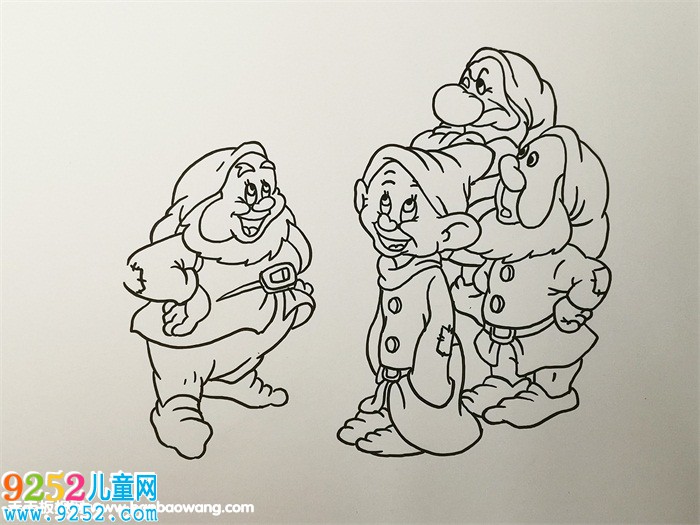 七個小矮人一步一步畫